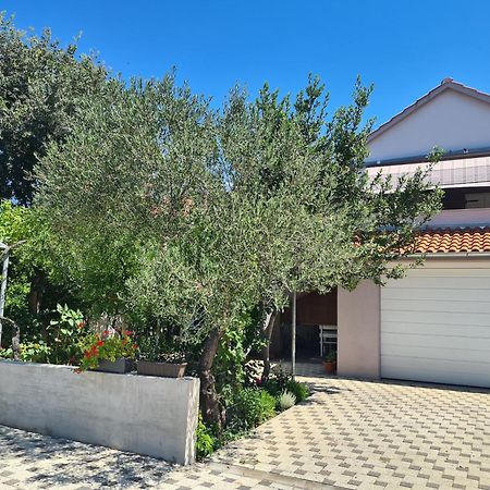 Romeo Apartamento Sukošan Exterior foto