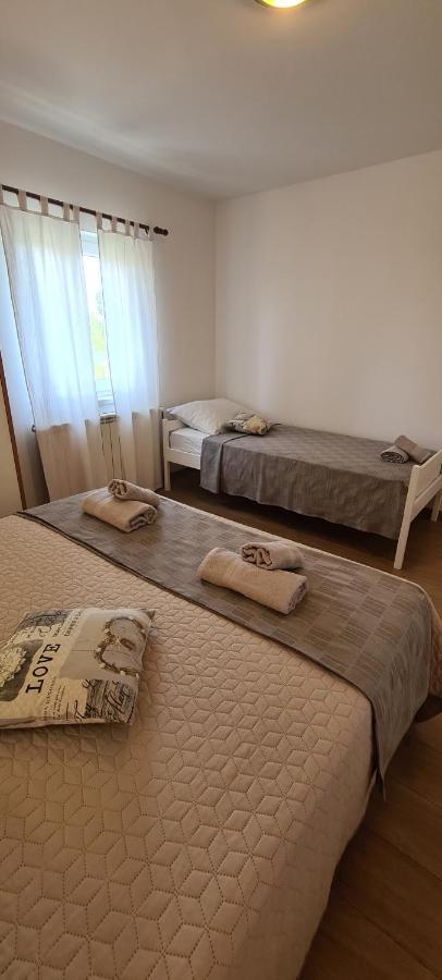 Romeo Apartamento Sukošan Exterior foto