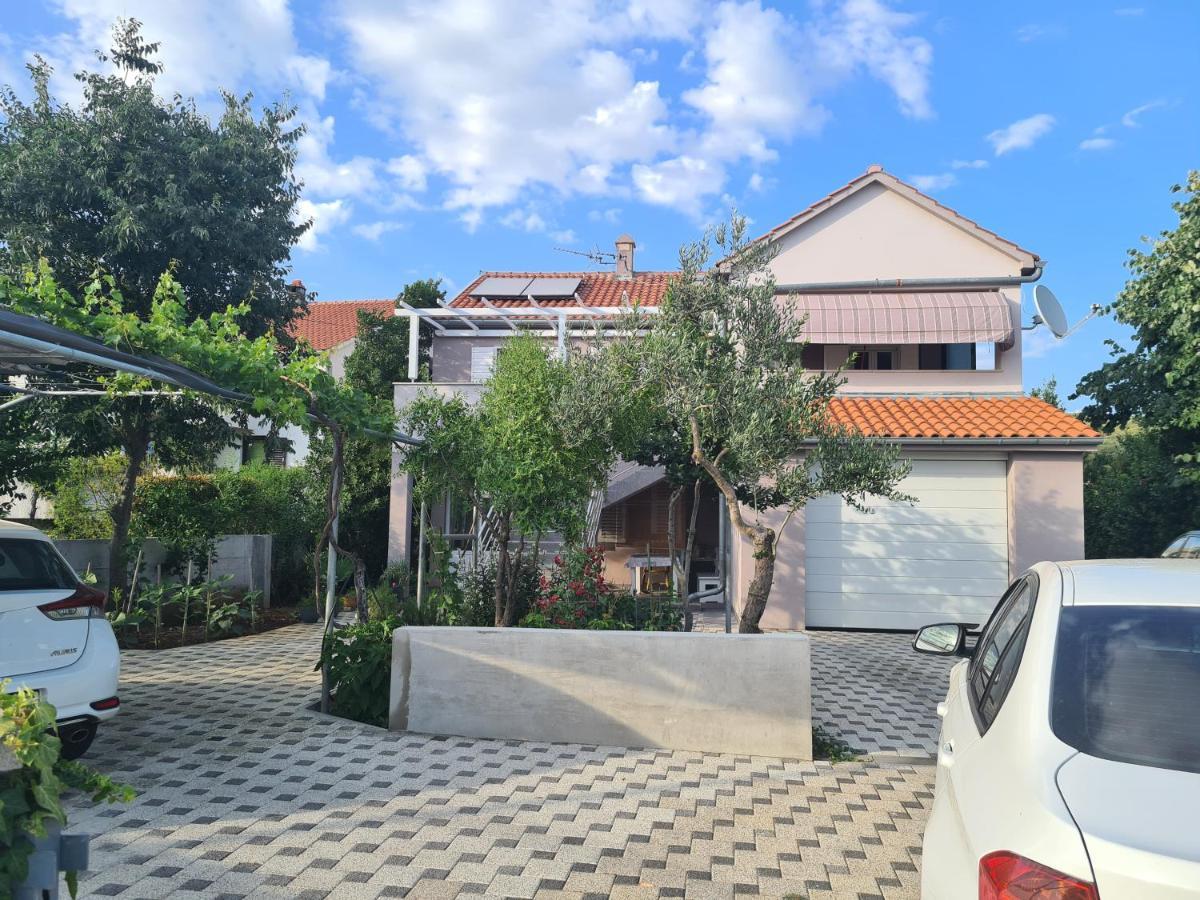 Romeo Apartamento Sukošan Exterior foto