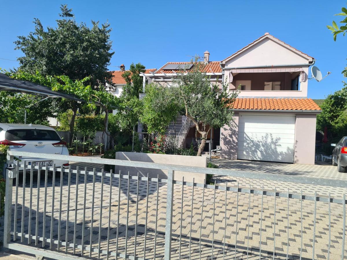 Romeo Apartamento Sukošan Exterior foto