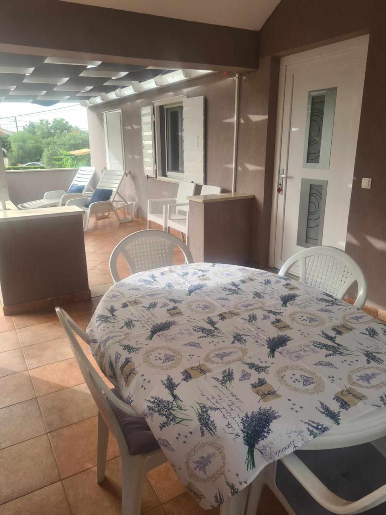 Romeo Apartamento Sukošan Exterior foto
