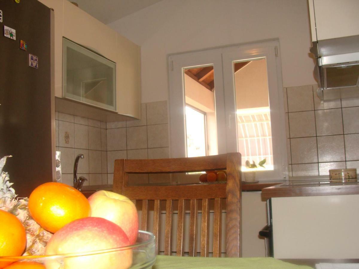 Romeo Apartamento Sukošan Exterior foto