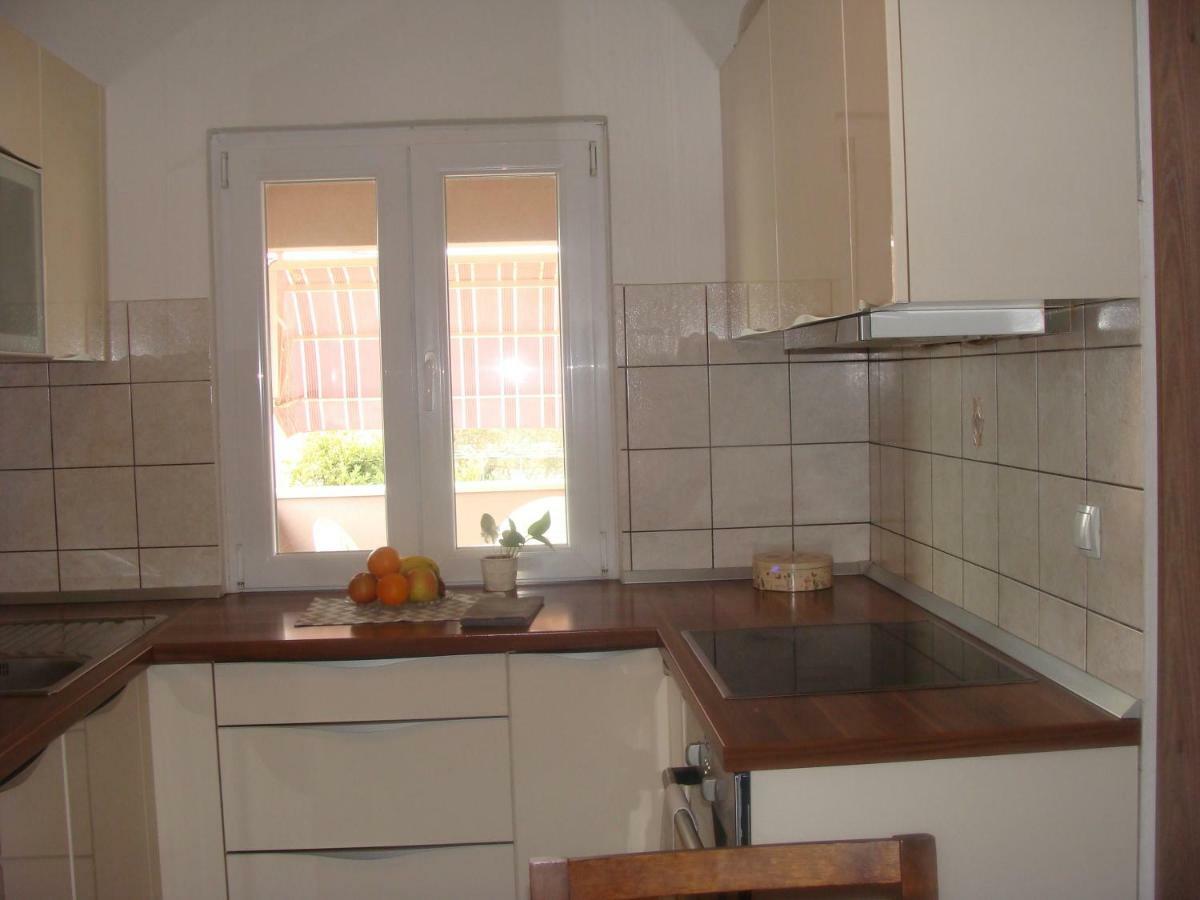 Romeo Apartamento Sukošan Exterior foto