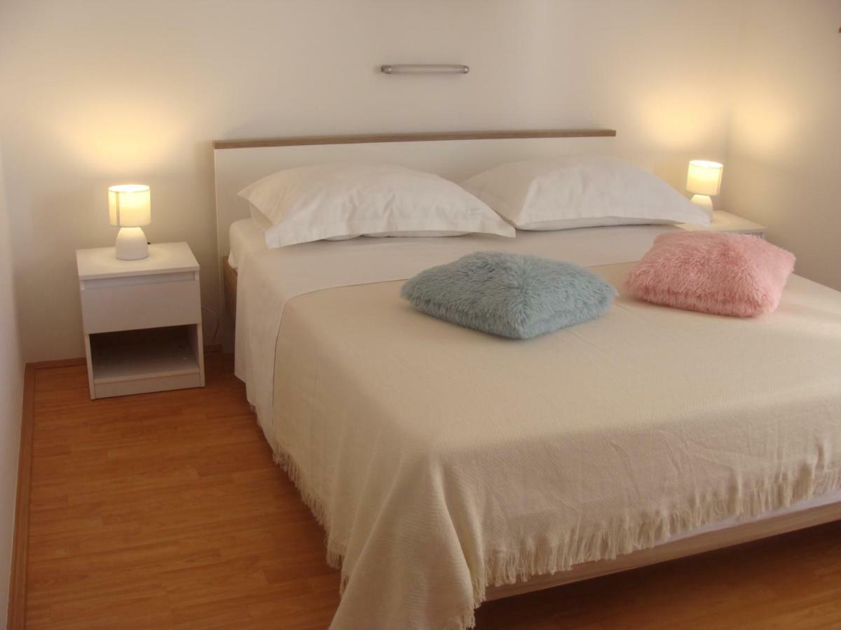Romeo Apartamento Sukošan Exterior foto